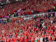 Футболните отбори на Уелс при жените и мъжете ще са с равни премии