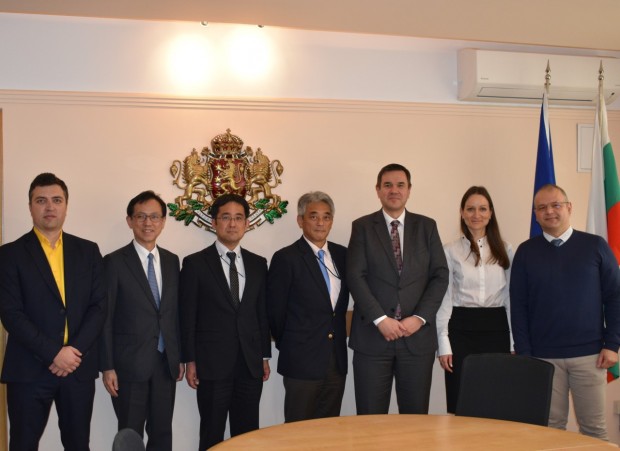 Планира се създаването на японско-български център за научно-развойна дейност, който
