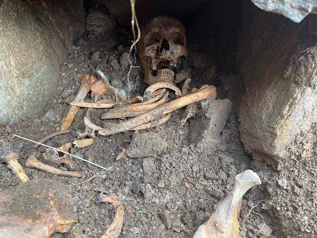 Гробници от Средновековието бяха открити при изкопни дейности край Неделино