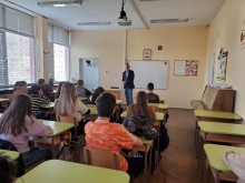 Открит урок за правото постави начало на образователният цикъл от лекции на Окръжния съд - Бургас