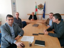 Областният управител на Разград организира информационна среща за санирането