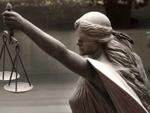 Сириецът, предложил 10 хил. евро на полицай, се изправя пред съда