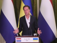 Нидерландия подкрепи "широка коалиция" за прехвърляне на танкове в Украйна