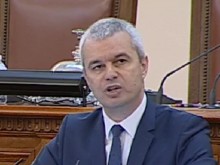 Костадинов за пребития секретар на българския клуб в Охрид: Това не бива да бъде допускано от българската държава