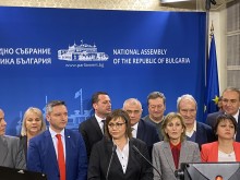 Корнелия Нинова: Връщаме третия мандат в понеделник на президента