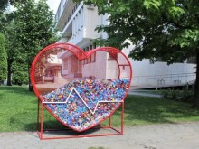 Малки еколози от Пловдив събират капачки за кувьози
