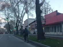 Вразумете се! Безрасъден велосипедист ядоса пловдивчанка