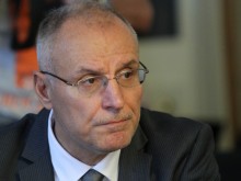 Димитър Радев: В деня на въвеждането на еврото автоматично ще се преобразуват банковите сметки от лев в евро