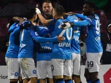 Наполи продължава към титлата с нова победа в Серия А