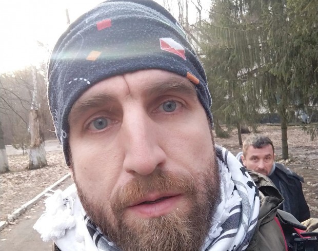 </TD
>Пловдивчанинът Лазар Радков оцеля като по чудо след обстрел в