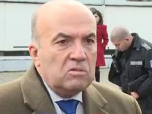 Министър Милков: Твърдо казваме НЕ на палежите, стрелбите и насилието над хора в РСМ