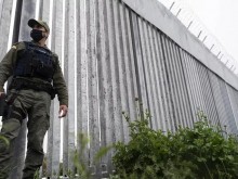 Гръцките власти показаха на посланиците от ЕС оградата по границата с Турция