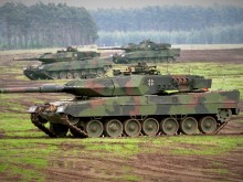 Германия няма да пречи на Полша да прати танкове "Леопард" на Украйна