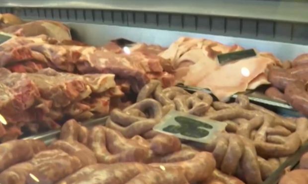 Некачествено свинско месо от Западна Европа залива пазара у нас.