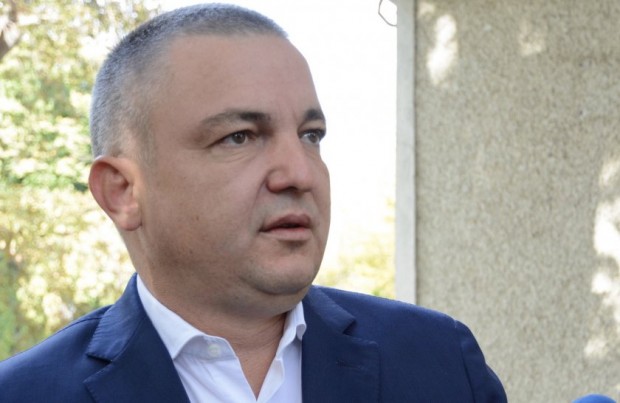 Организации искат оставка на кмета на Варна Иван Портних и
