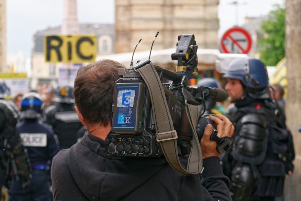 "Дела-шамари" срещу журналисти активизират АЕЖ-България