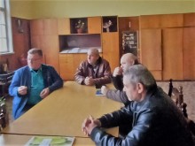 Вандали посягат на училище в котленското село Пъдарево