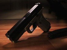 Мъж произведе изстрели с газов пистолет при изпреварване в Монтанско