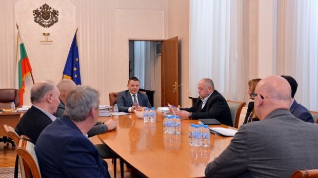 Предстои увеличение на заплатите в Български пощи, това заяви вицепремиерът
