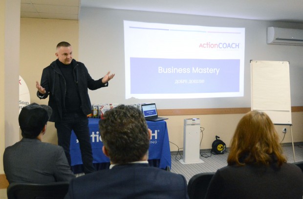 Обучават 30 мениджъри от Варна как се прави успешен бизнес