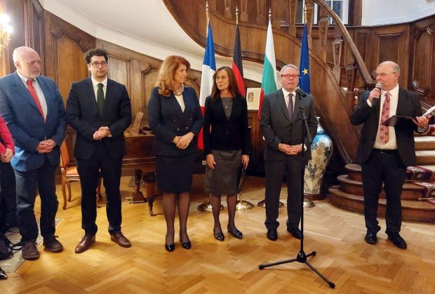 Йотова: България има идеи за реформи на европейските институции