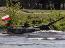 САЩ ще изпратят на Украйна не само танкове, но и бронирани машини