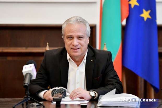 Кметът Стефан Радев предлага средствата за сдруженията да се увеличат на 1 милион лева