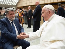 Вежди Рашидов беше приет за лична среща от Негово Светейшество папа Франциск във Ватикана