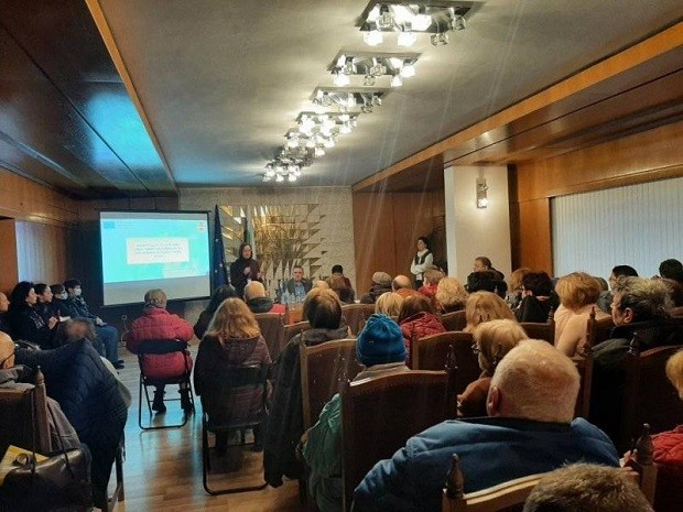 При голям интерес премина информационната среща за санирането в Смолян