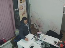 Нагла кражба в студио за козметични процедури