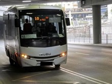 Пътничка в автобус реши, че шофьорът се шегува и се усмихна. Последва обида