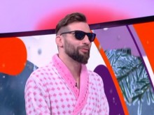 Epic Bath Guy: Не съм инфлуенсър! Аз си измислям посланията на табелите