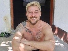 Миро: Като опрем до същината, все още съм аз