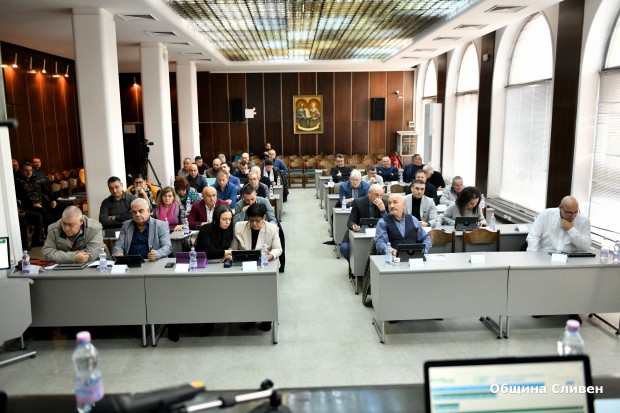 Местният парламент одобри програмата за управление и разпореждане с общински имоти за 2023 г.