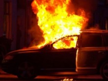 Полицията във Видин разследва палеж на две коли в града