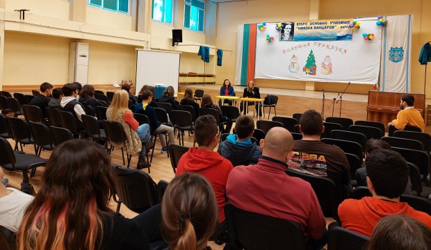Поредни "Часове по правосъдие" проведоха преди края на учебния срок магистрати от Районен съд – Варна