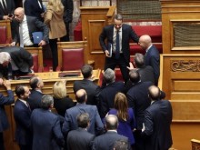 Гръцкият парламент отхвърли предложението за вот на недоверие срещу правителството