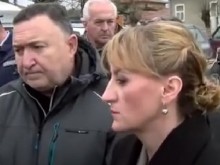 Министър Карамфилова: Екипи ще дежурят по притоците на реката в Каравелово