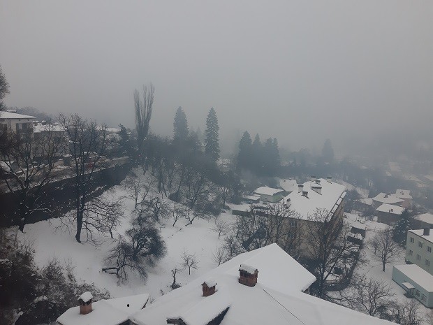 Над 20 населени места в област Смолян все още са без ток заради снега