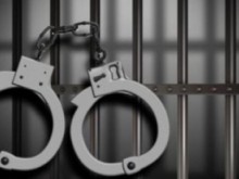 Арестуваха полицай по подозрение за блудство с 14-годишно момиче