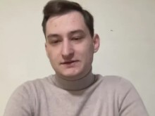 За ужаса да пътуваш с влак, който закъснява с 8 часа от разписанието