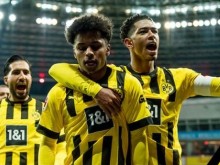 Борусия (Дортмунд) с 11-а победа за сезона в Бундеслигата