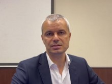 Костадинов с гордост: Синът ми защити подписката за лева с шамари срещу евробабаит