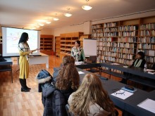 Библиотекари от Добрич надградиха знания в онлайн маркетинга и изкуството на комуникацията
