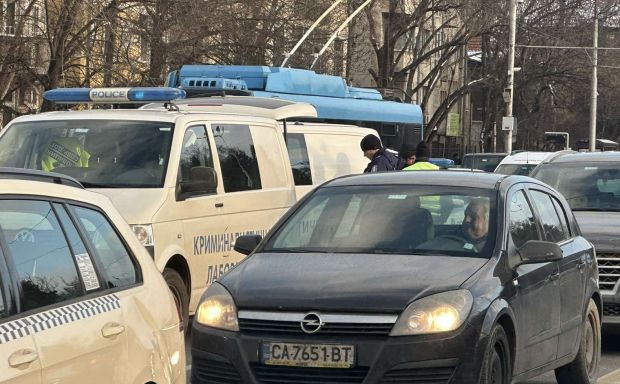Криминална полиция с акция на "Орлов мост" в столицата