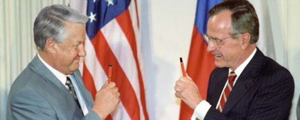 Елцин предупреждава Буш през 1992 година за евентуален референдум в Крим