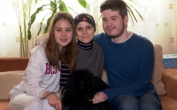 48 годишна майка на две деца от Варна се нуждае от