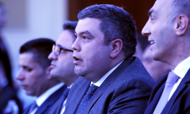 Боян Маричич: В Париж и Виена обмсилят ускорено приемане на РСМ в ЕС със замразено право на вето