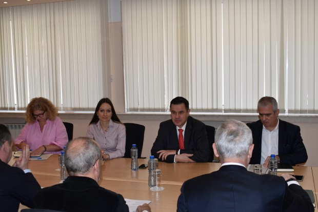 Министърът на икономиката се срещна с Асоциацията на организациите на българските работодатели