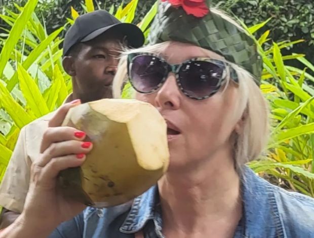 Друго си е пресен кокос възкликна естрадната легенда Кристина Димитрова